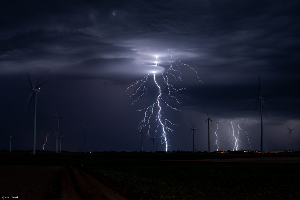 Quand la source primaire vient rappeler aux machines qui est la patronne.
